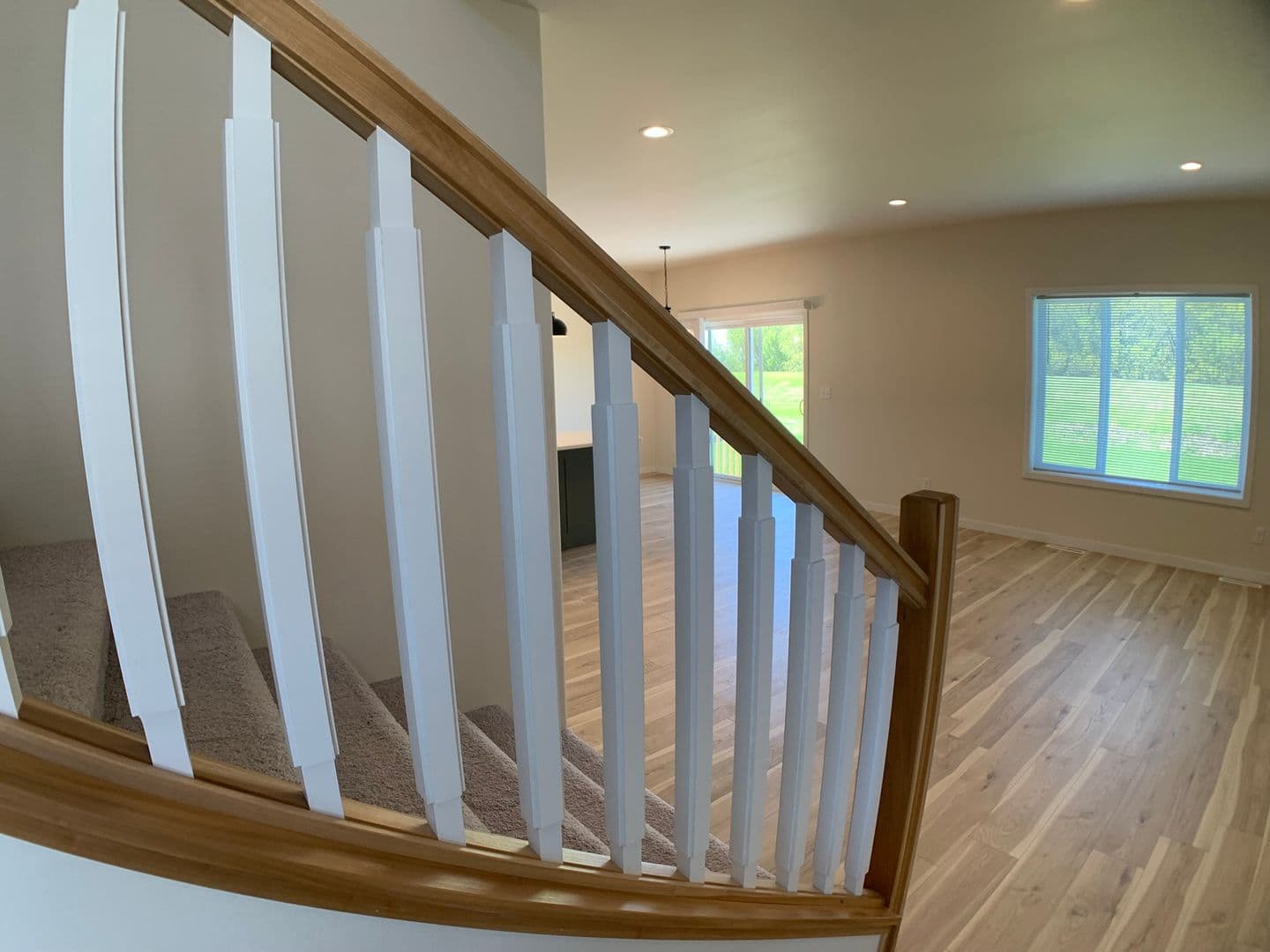 West Fargo House: 1360 Goldenwood Dr NW