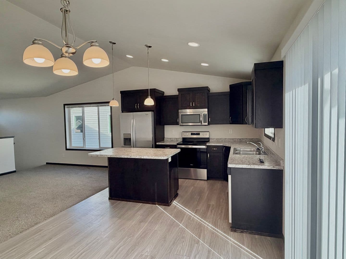 West Fargo House: 951 Eaglewood Ave W