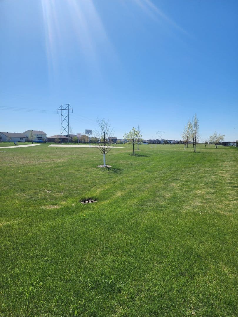 West Fargo House: 1360 Goldenwood Dr NW