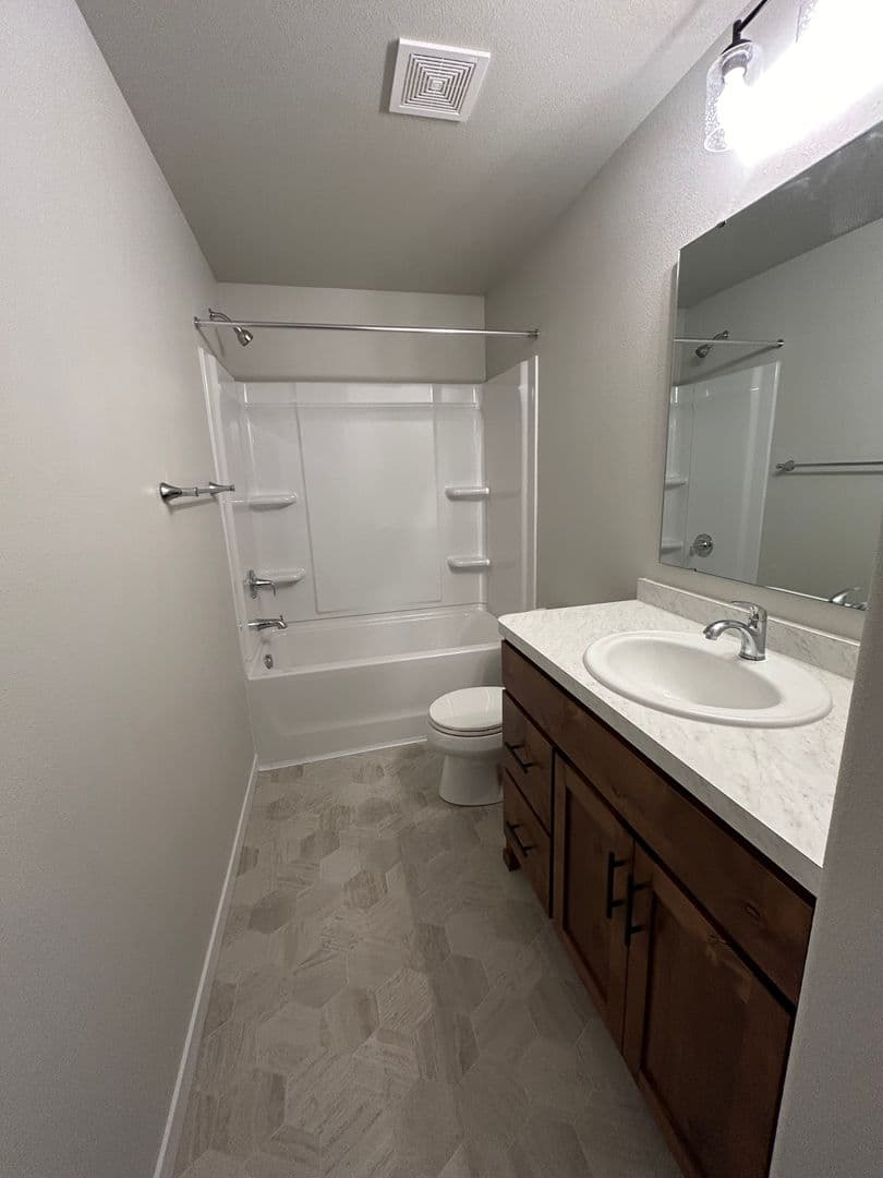 Moorhead Townhome: 3602-3890 19th St S