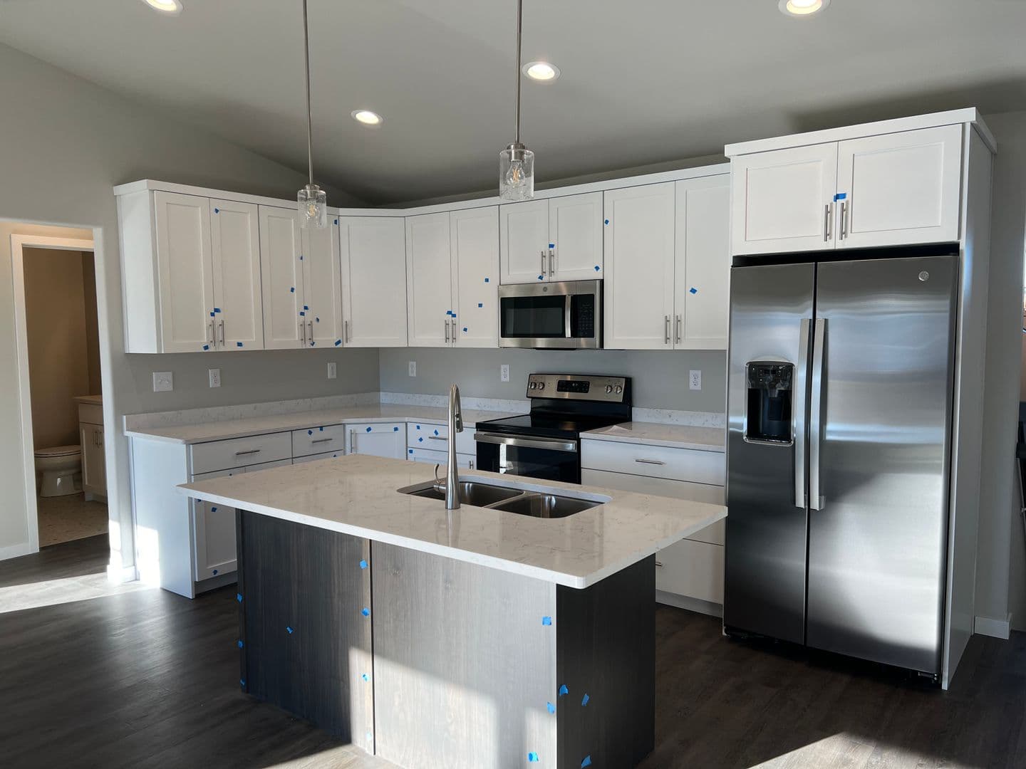 Moorhead Townhome: 1701-1919 Johnson Dr S