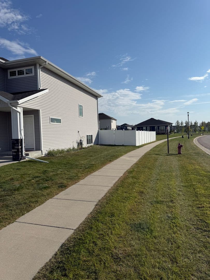 Fargo House: 6298 59th Ave S