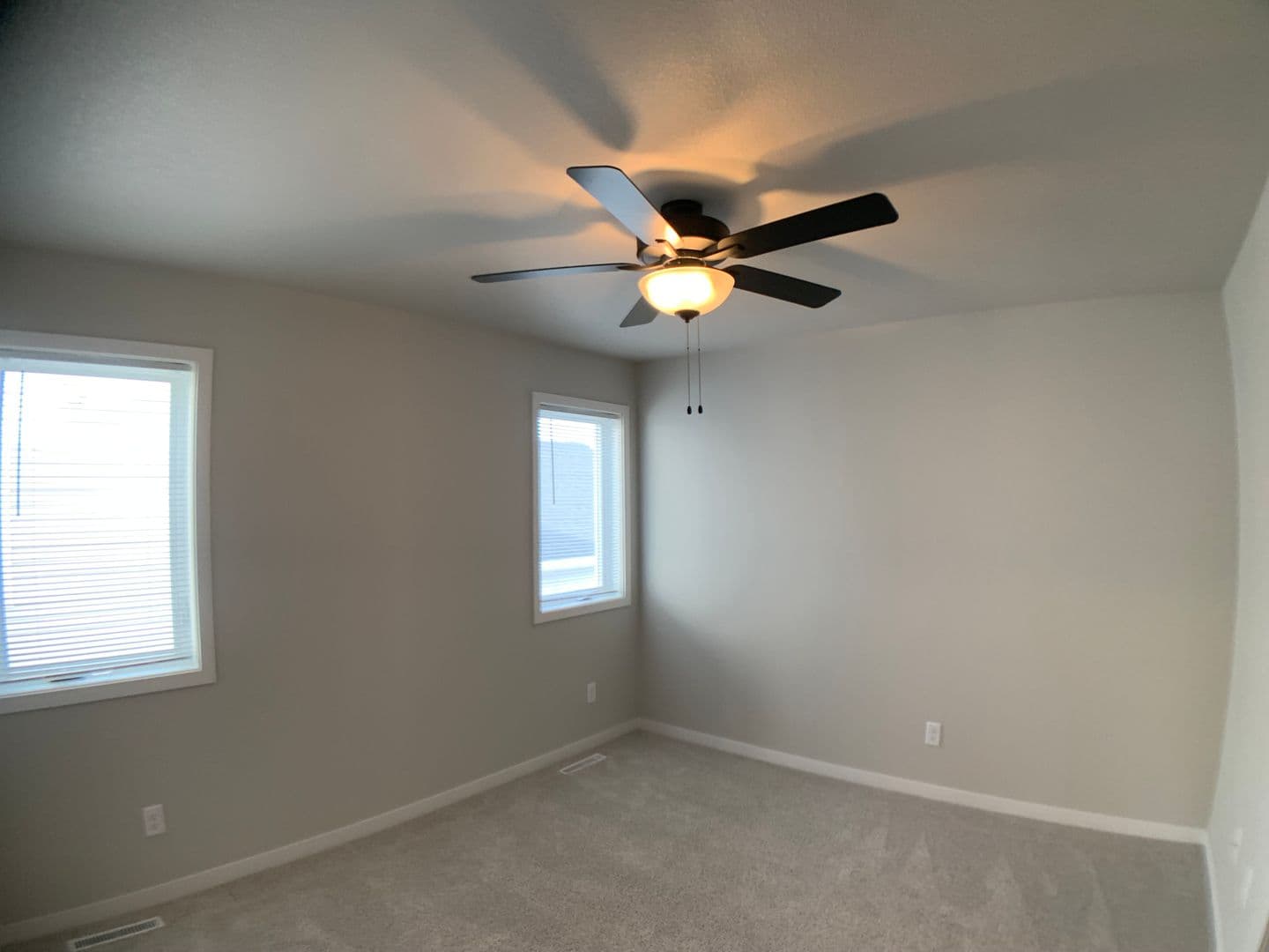 Moorhead Townhome: 1701-1919 Johnson Dr S