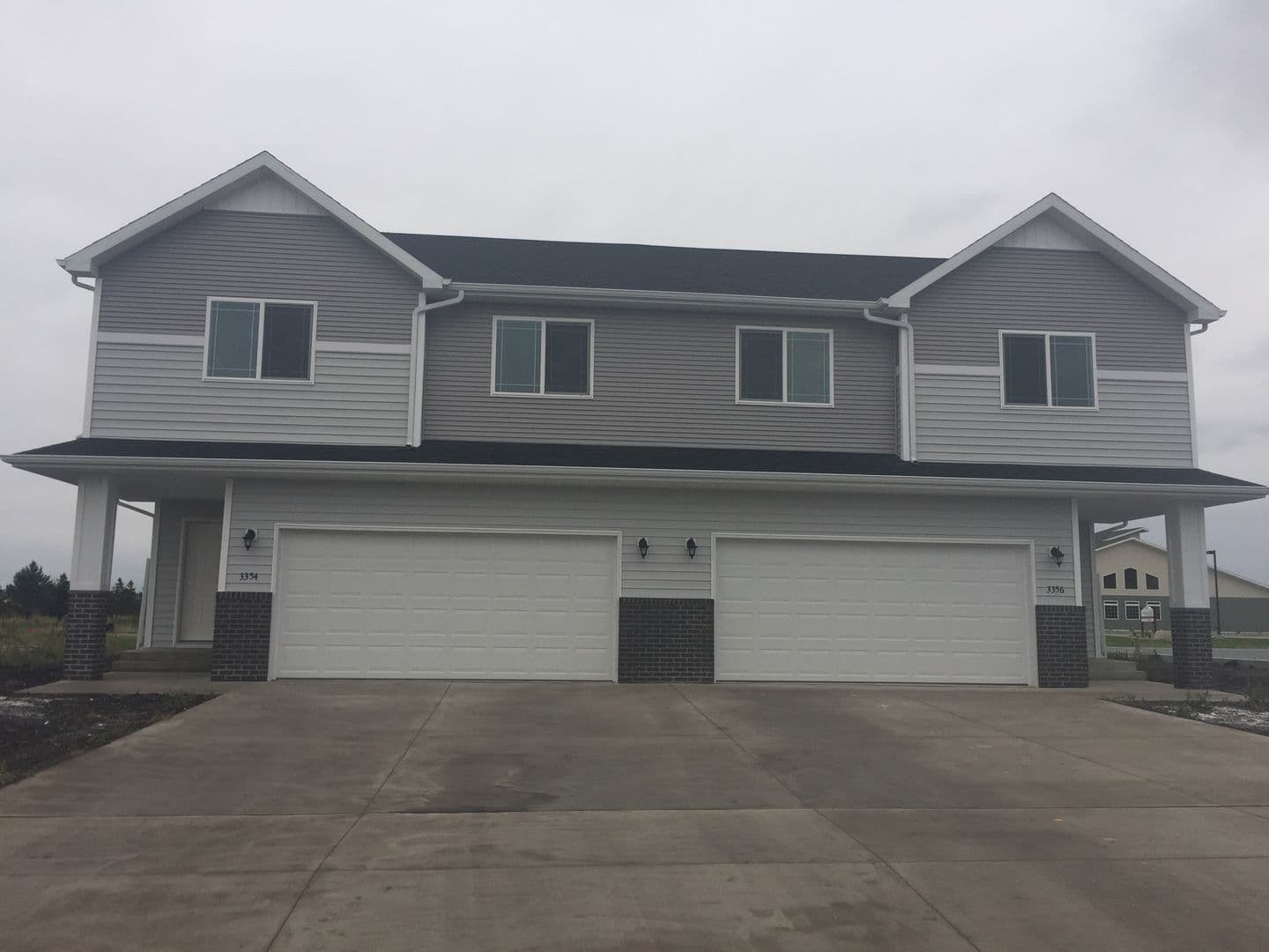 Moorhead House: 3356 27th St S