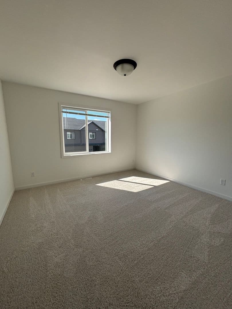 West Fargo Townhome: 950 61st Ave W - 5837 James Dr W