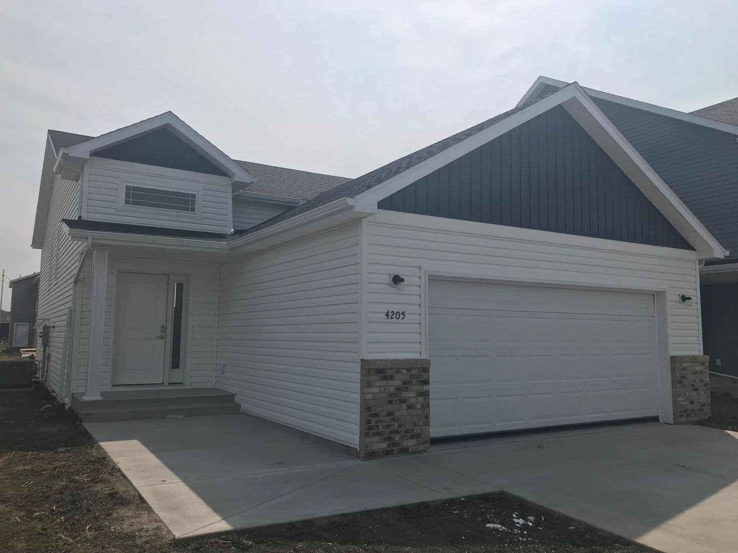 Moorhead House: 4205 14th Ave S