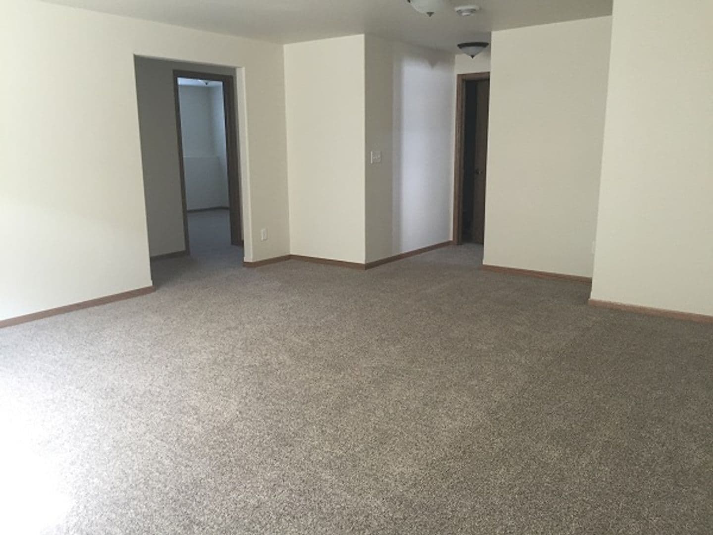 West Fargo House: 932 Eaglewood Ave