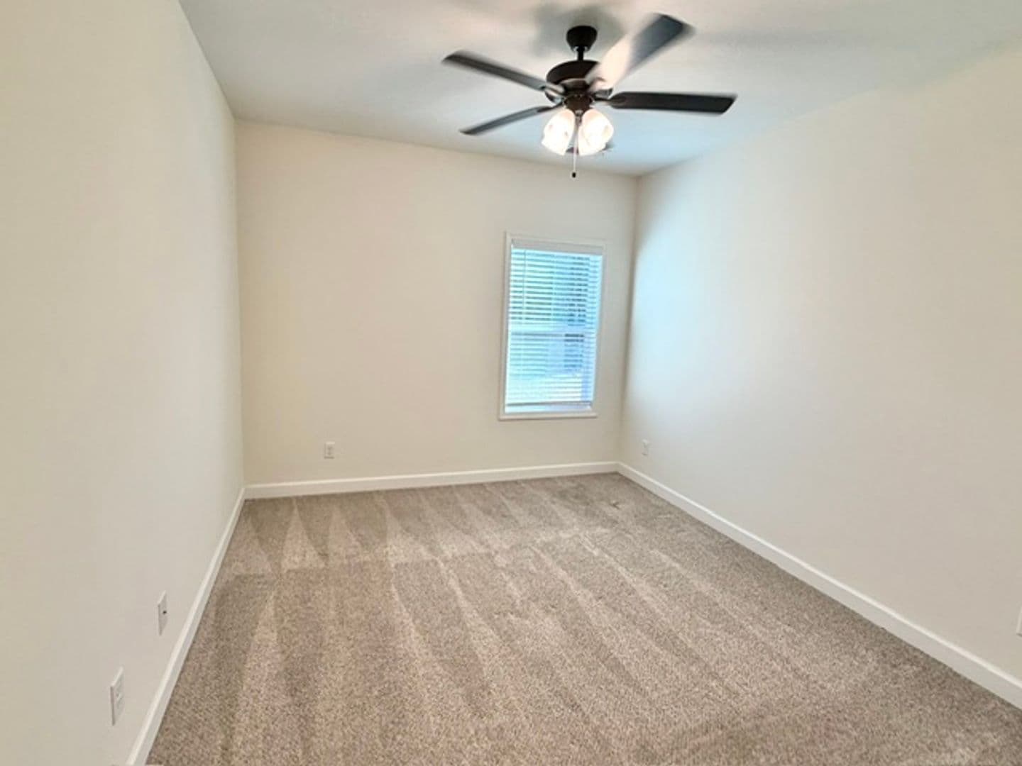 Byhalia Apartment: 551 Centerline Roper Loop