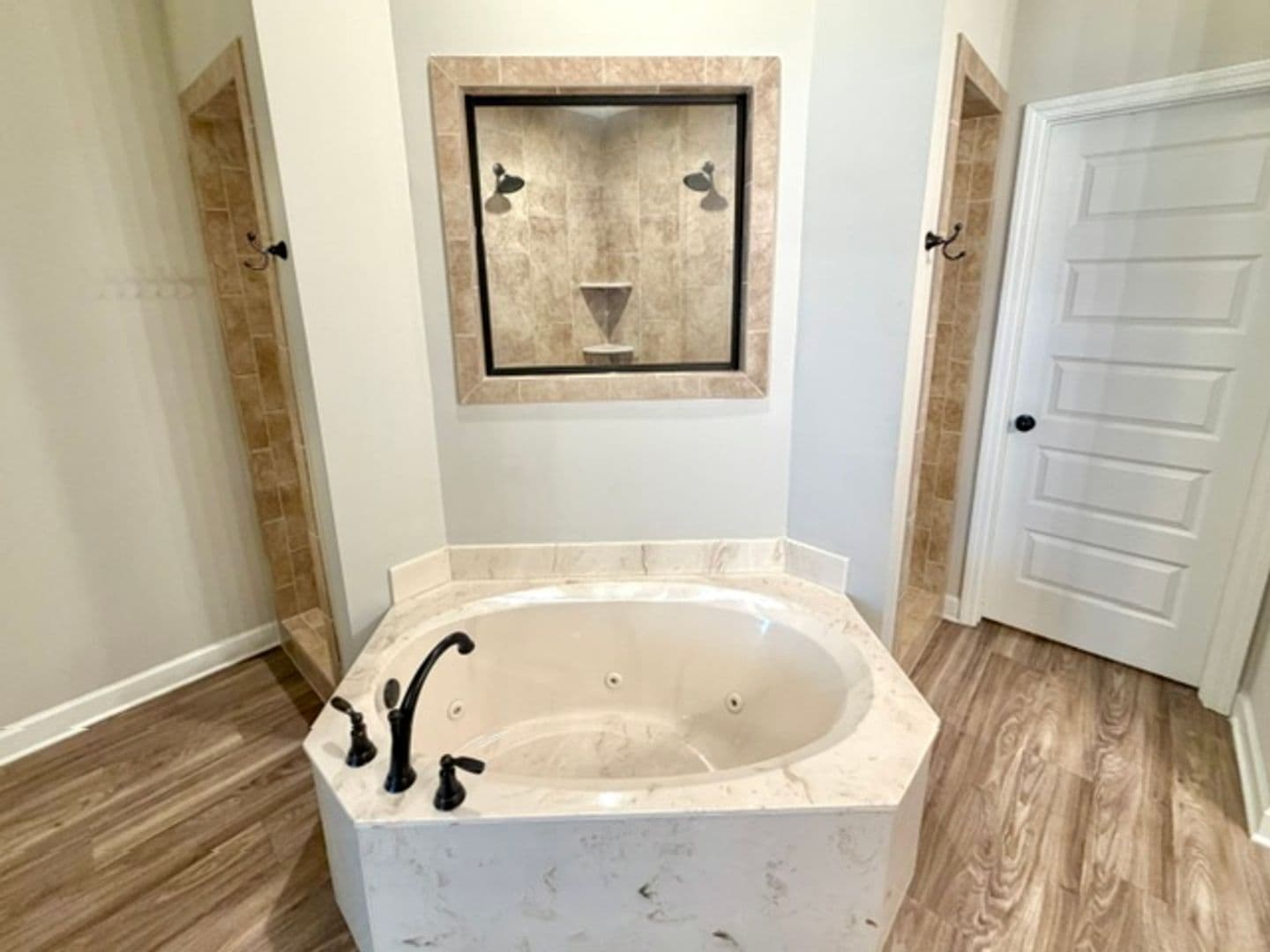 Southaven Apartment: 8615 Lana Drive