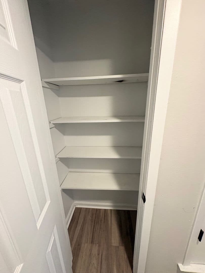 Memphis Apartment: 3562 Mynders Ave