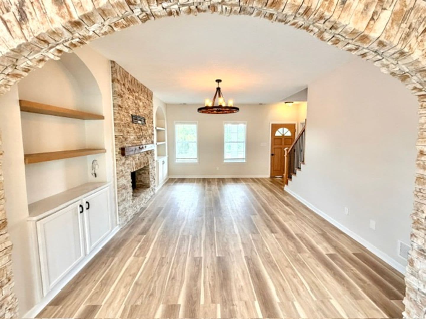 Lake Cormorant Apartment: 10696 Green River Road