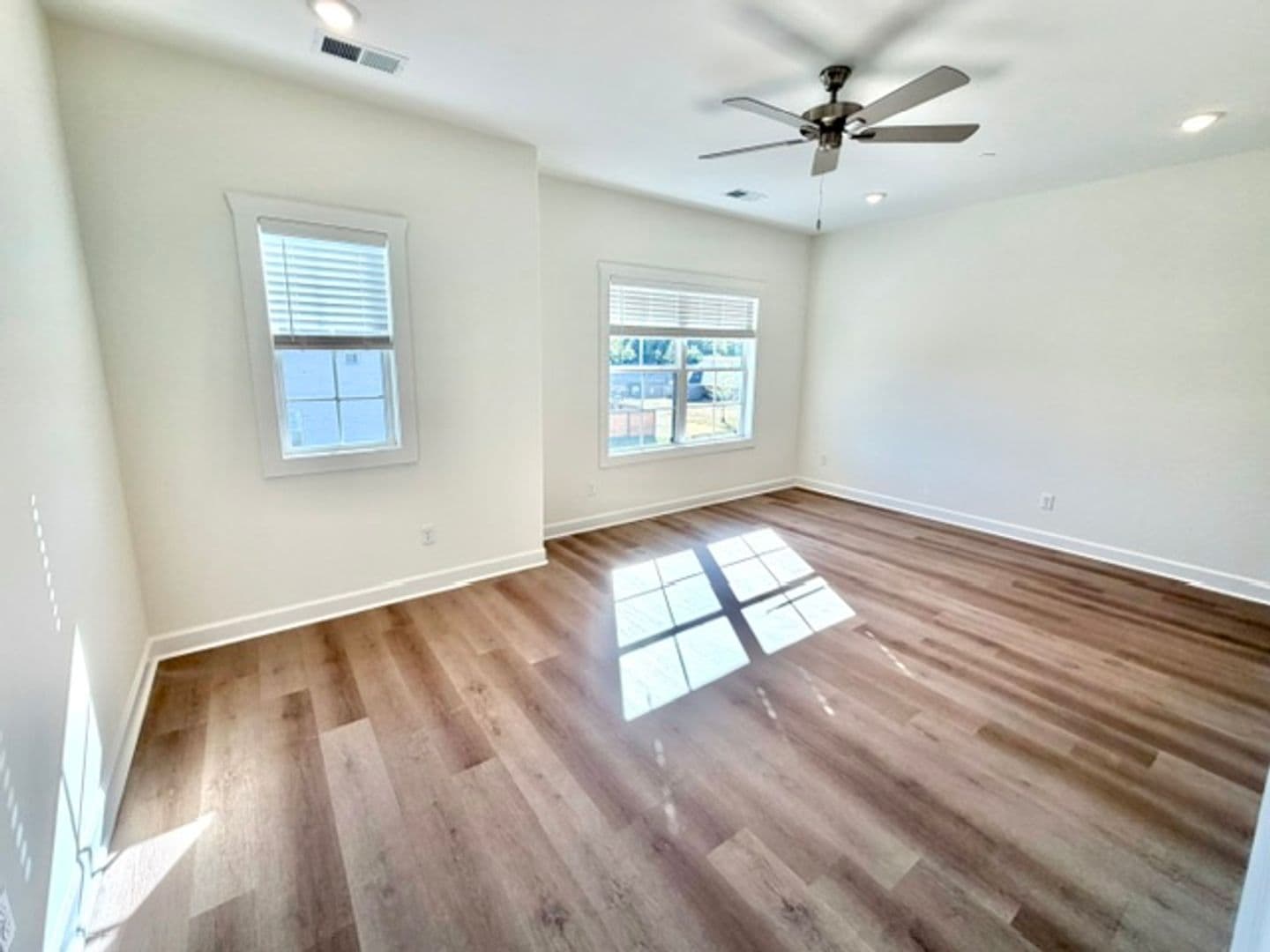 Olive Branch Apartment: 10370 May Flowers St
