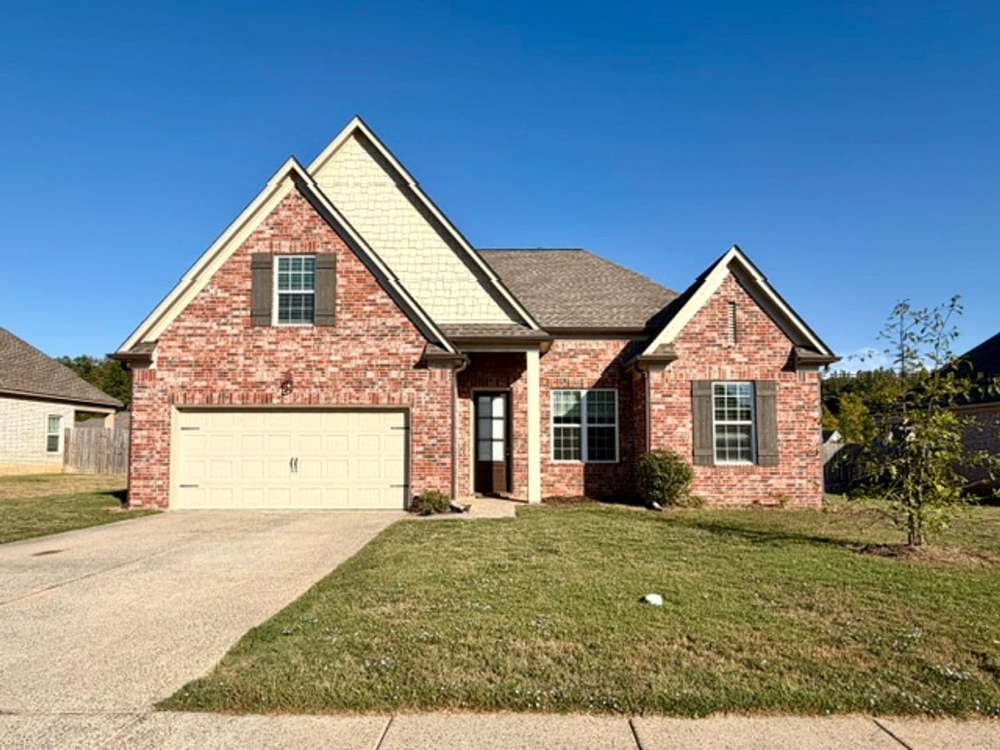 Horn Lake Apartment: 5726 Matthew Drive