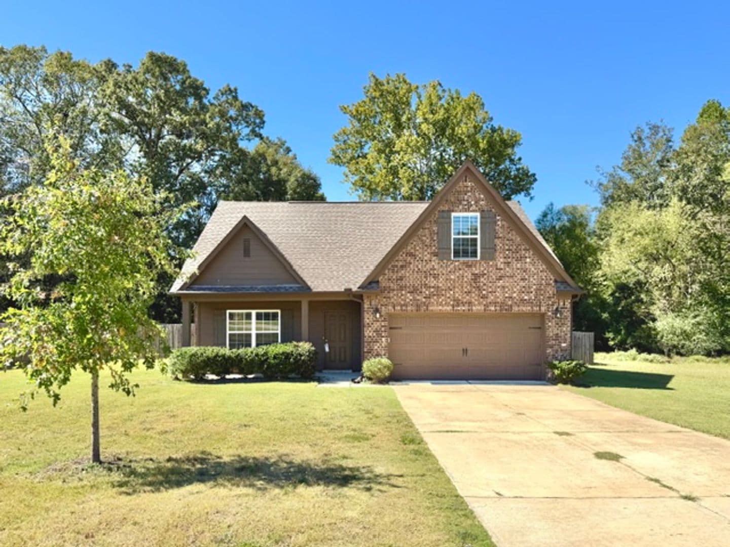 Byhalia Apartment: 45 Winston Cove North