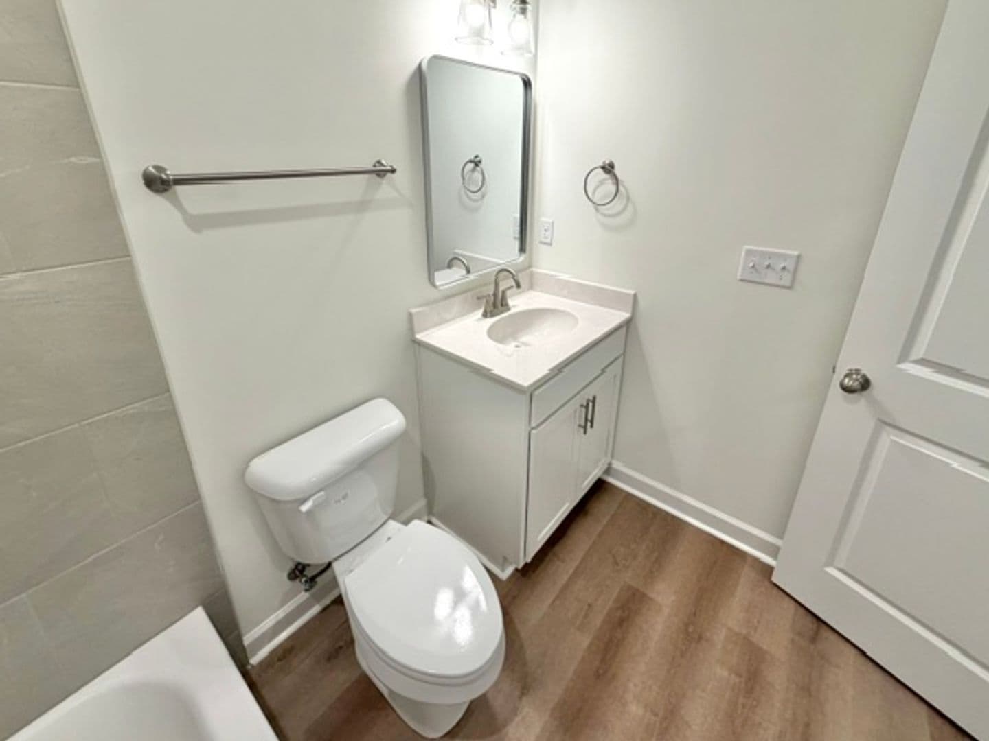 Olive Branch Apartment: 10370 May Flowers St