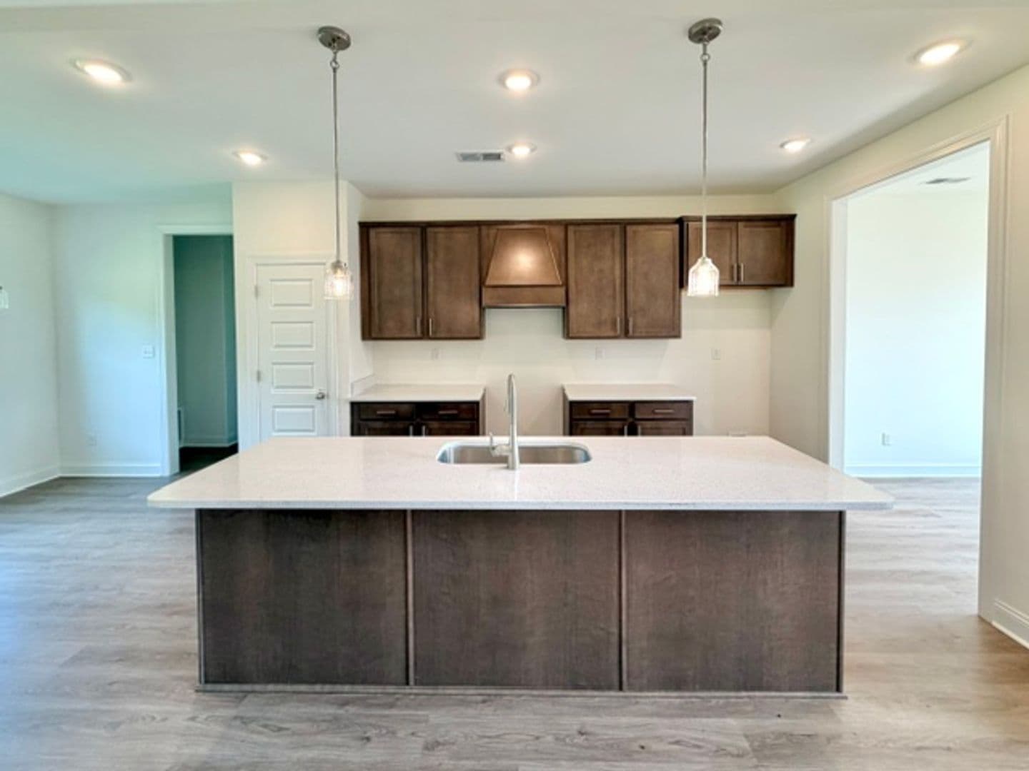 Olive Branch House: 7422 Newbury Dr