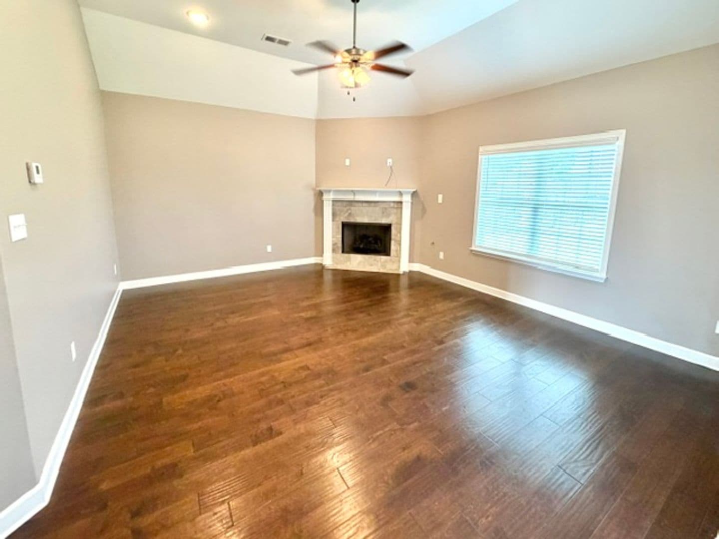 Olive Branch Apartment: 8602 Tanasi Cove