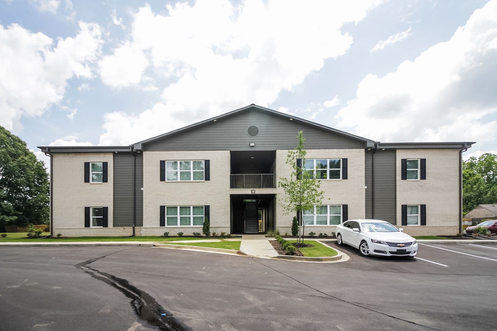 Olive Branch Apartment: 9455 Goodman Road