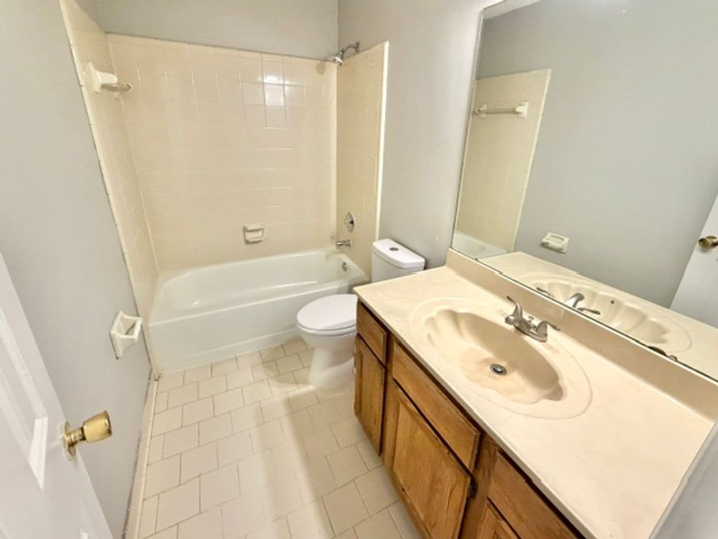 Memphis Apartment: 4126 Naragansett Cove