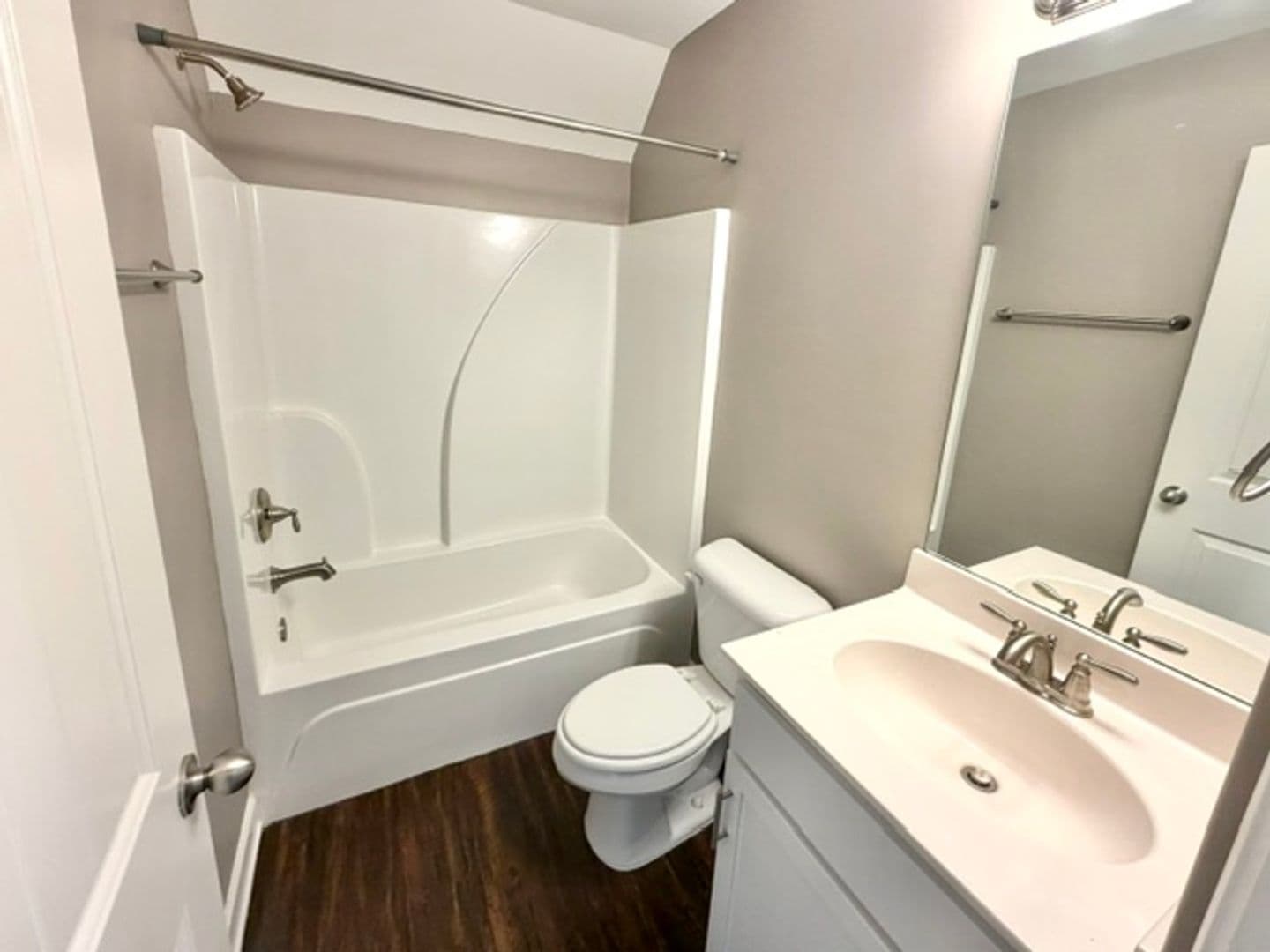 Horn Lake Apartment: 5726 Matthew Drive