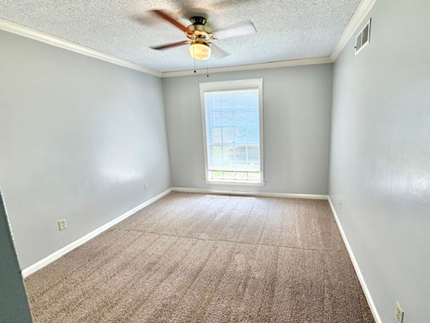 Bartlett Apartment: 5712 Robin Hop Lane