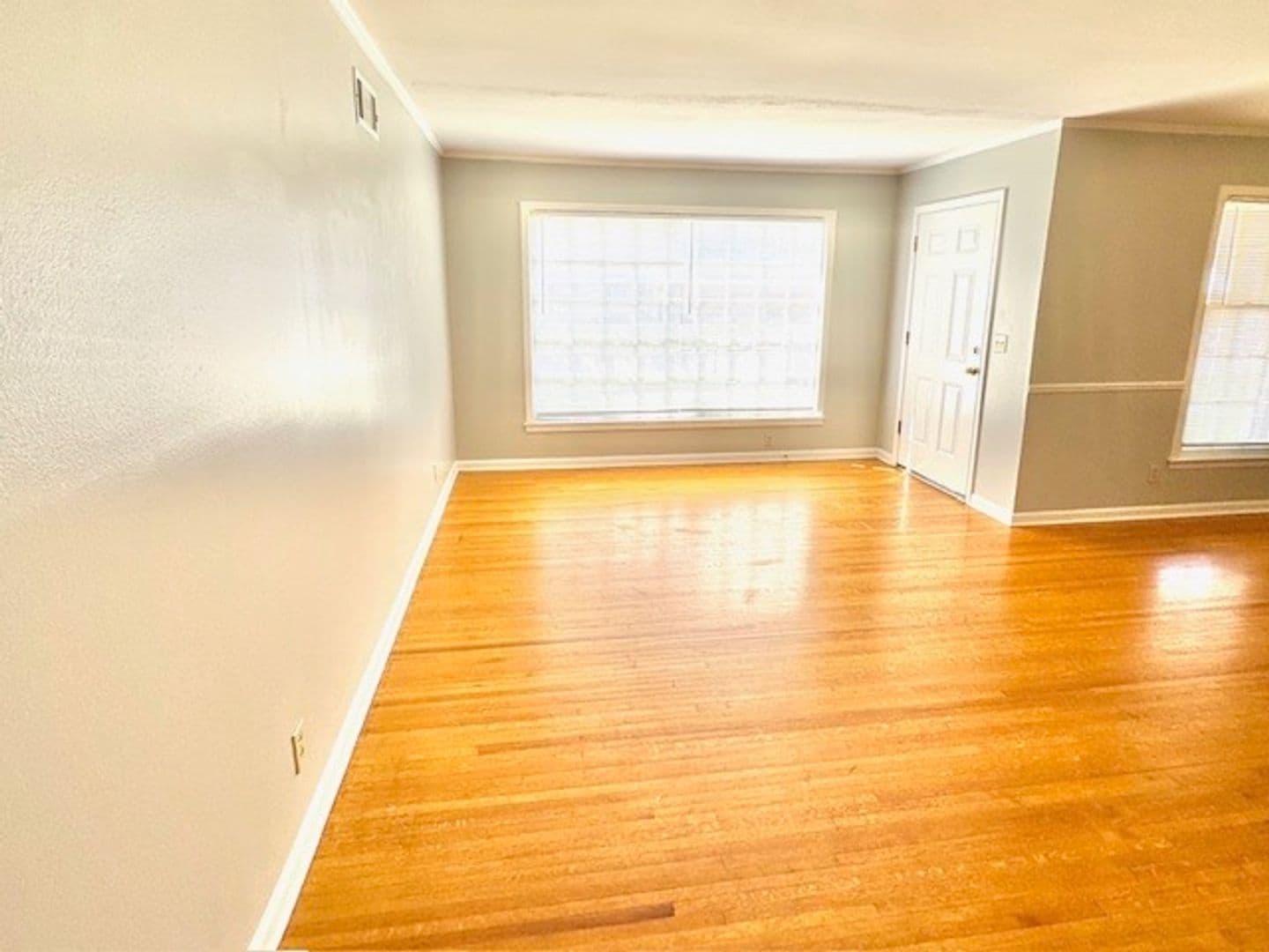 Memphis Apartment: 3040 Egan Dr