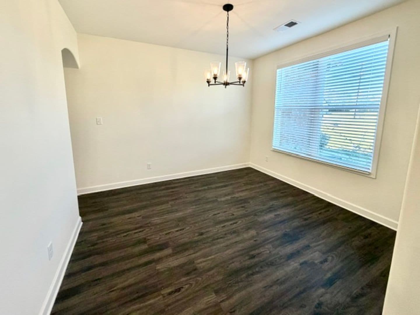 Byhalia Apartment: 551 Centerline Roper Loop