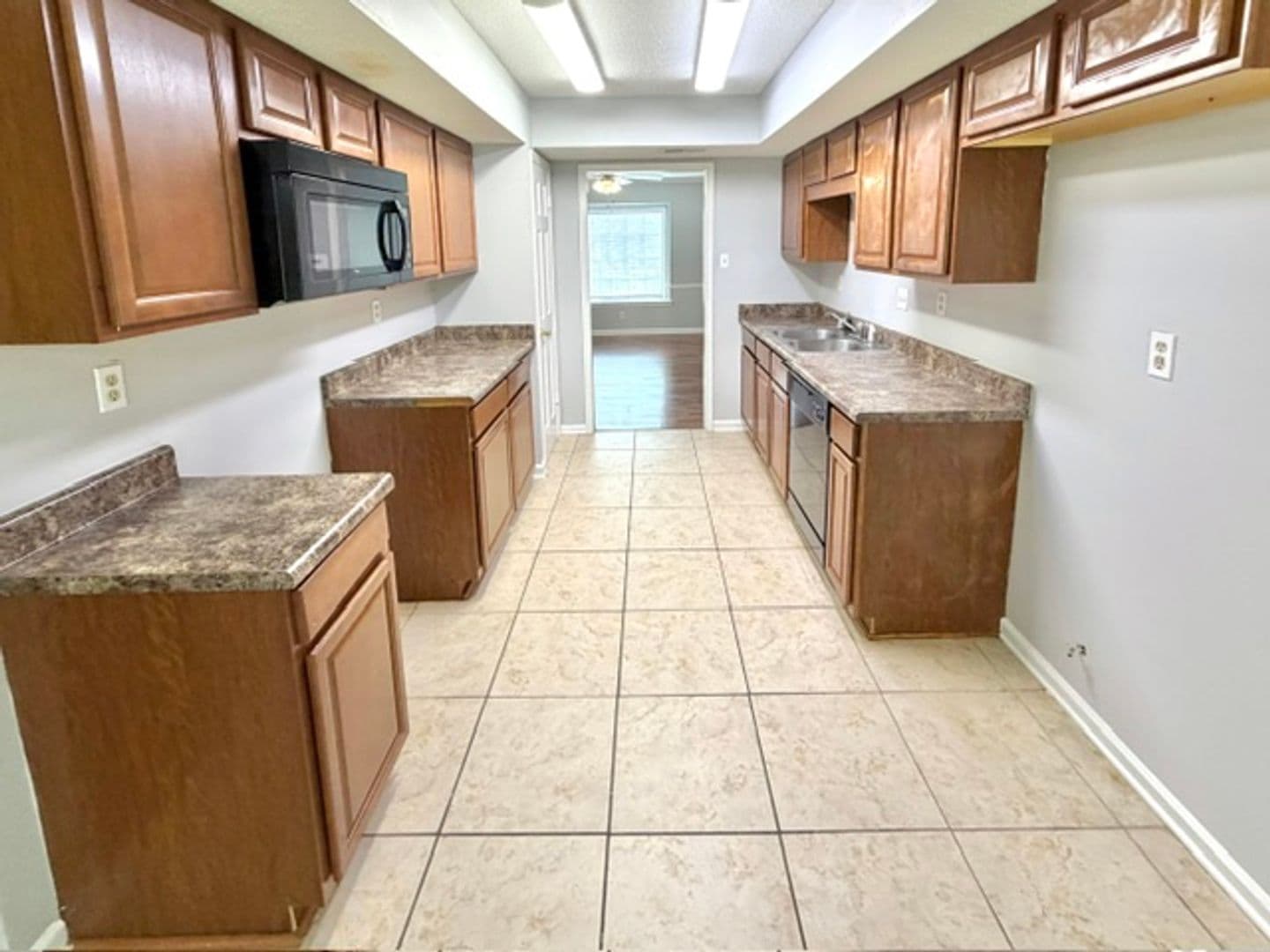 Cordova Apartment: 8660 Edney Ridge Dr
