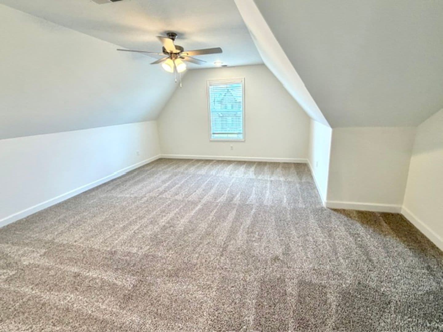 Somerville Apartment: 130 Primrose Lane