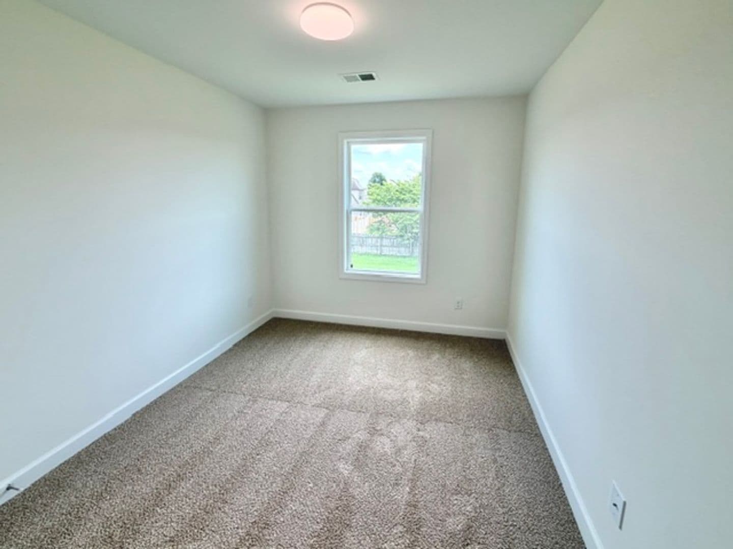 Somerville Apartment: 155 Summer Rose Ln