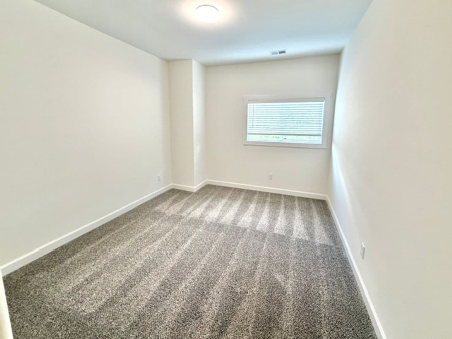 Olive Branch Apartment: 10382 May Flowers St