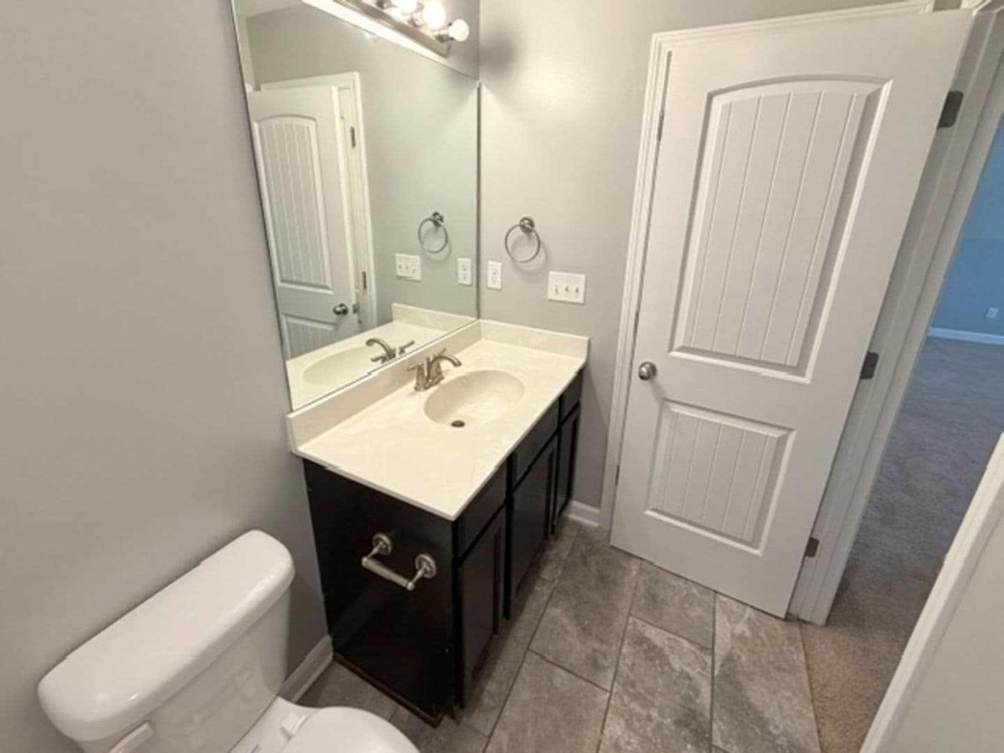 Olive Branch Apartment: 8618 Ainsley Cove