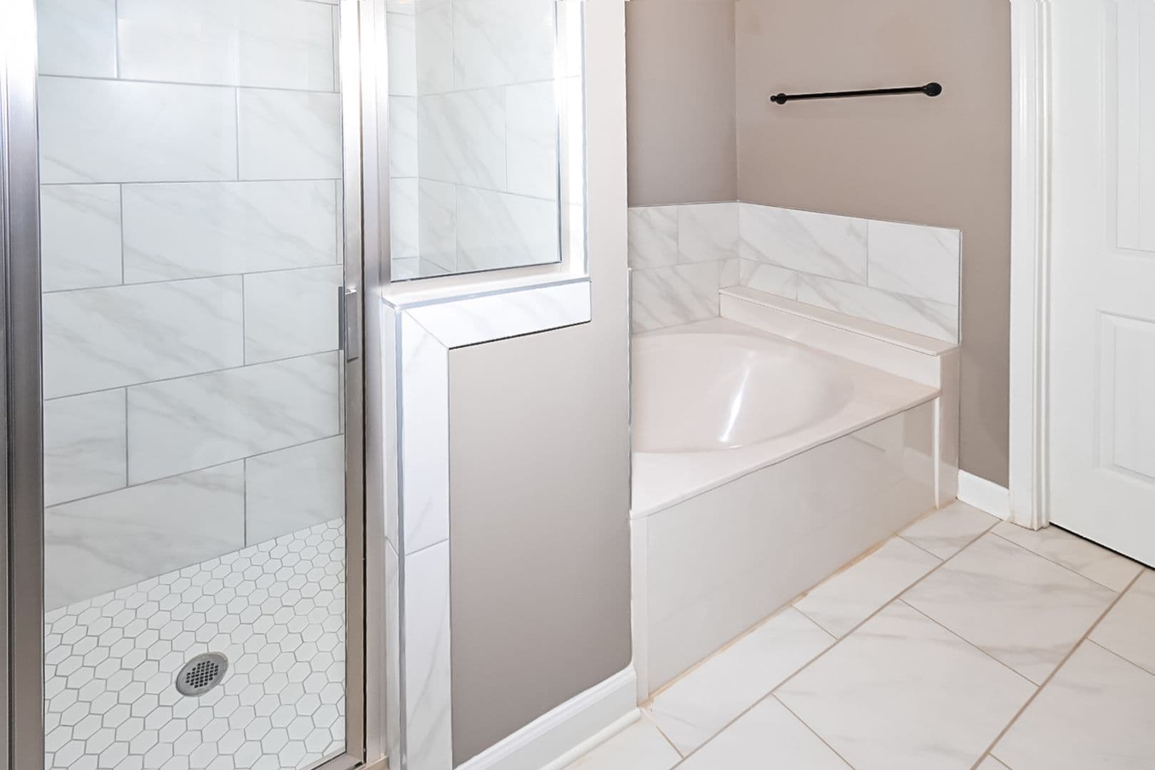 Olive Branch Apartment: 8886 Glen Circle