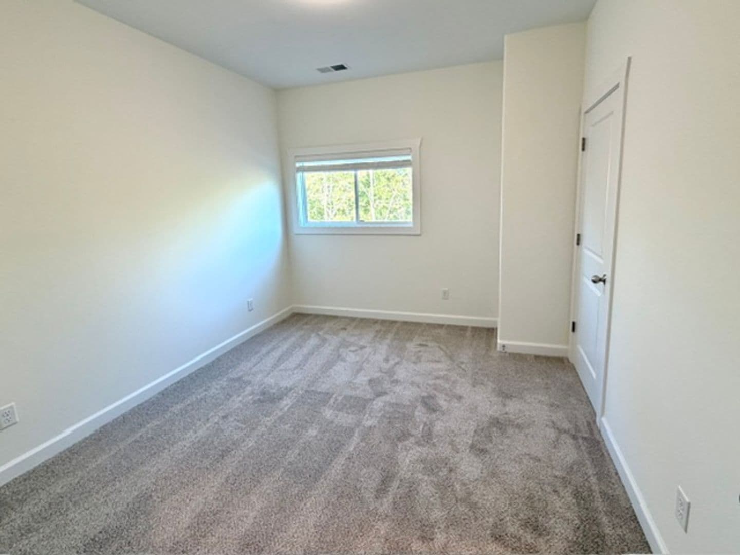 Olive Branch Apartment: 10370 May Flowers St