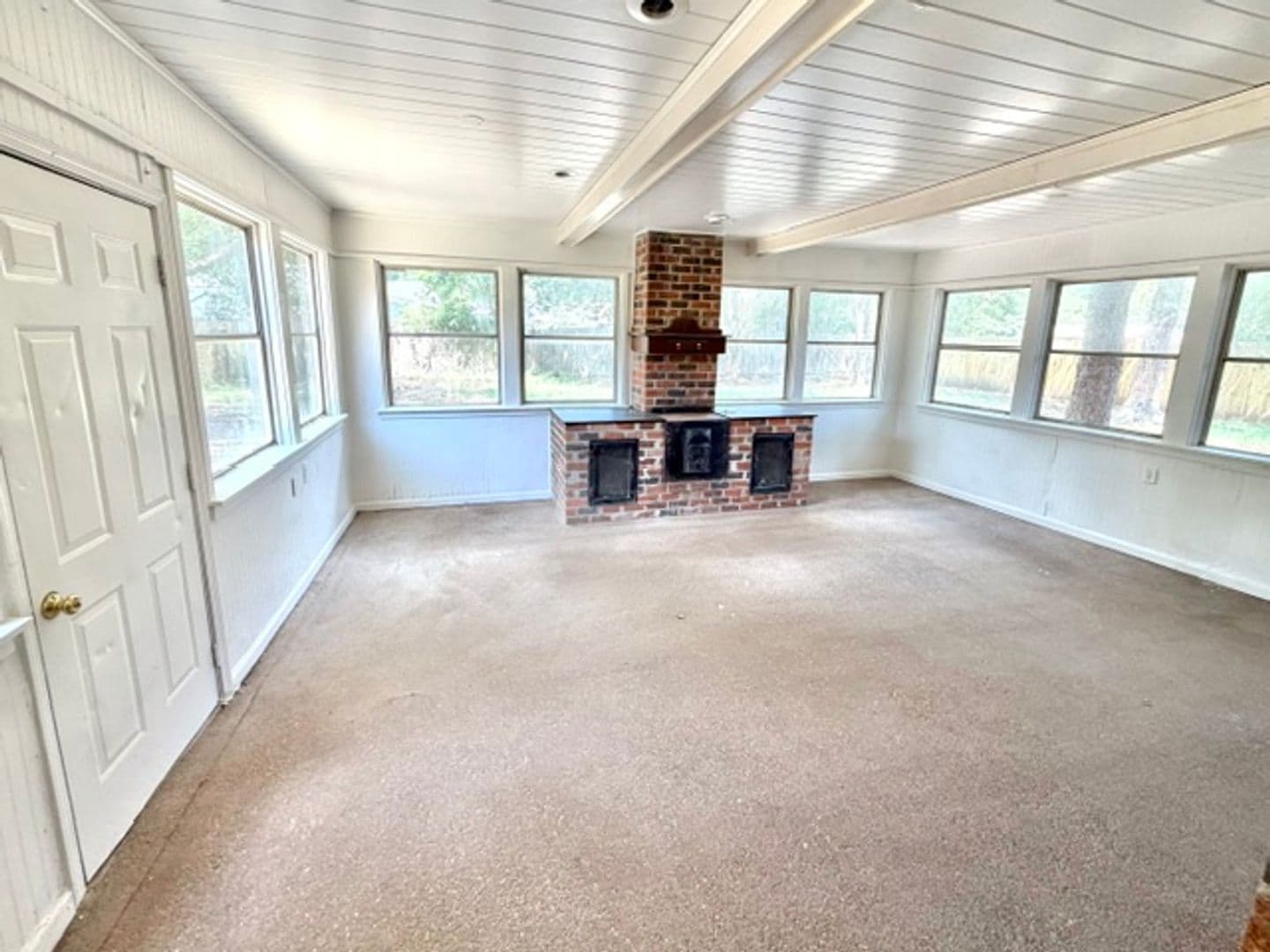 Bartlett Apartment: 5712 Robin Hop Lane