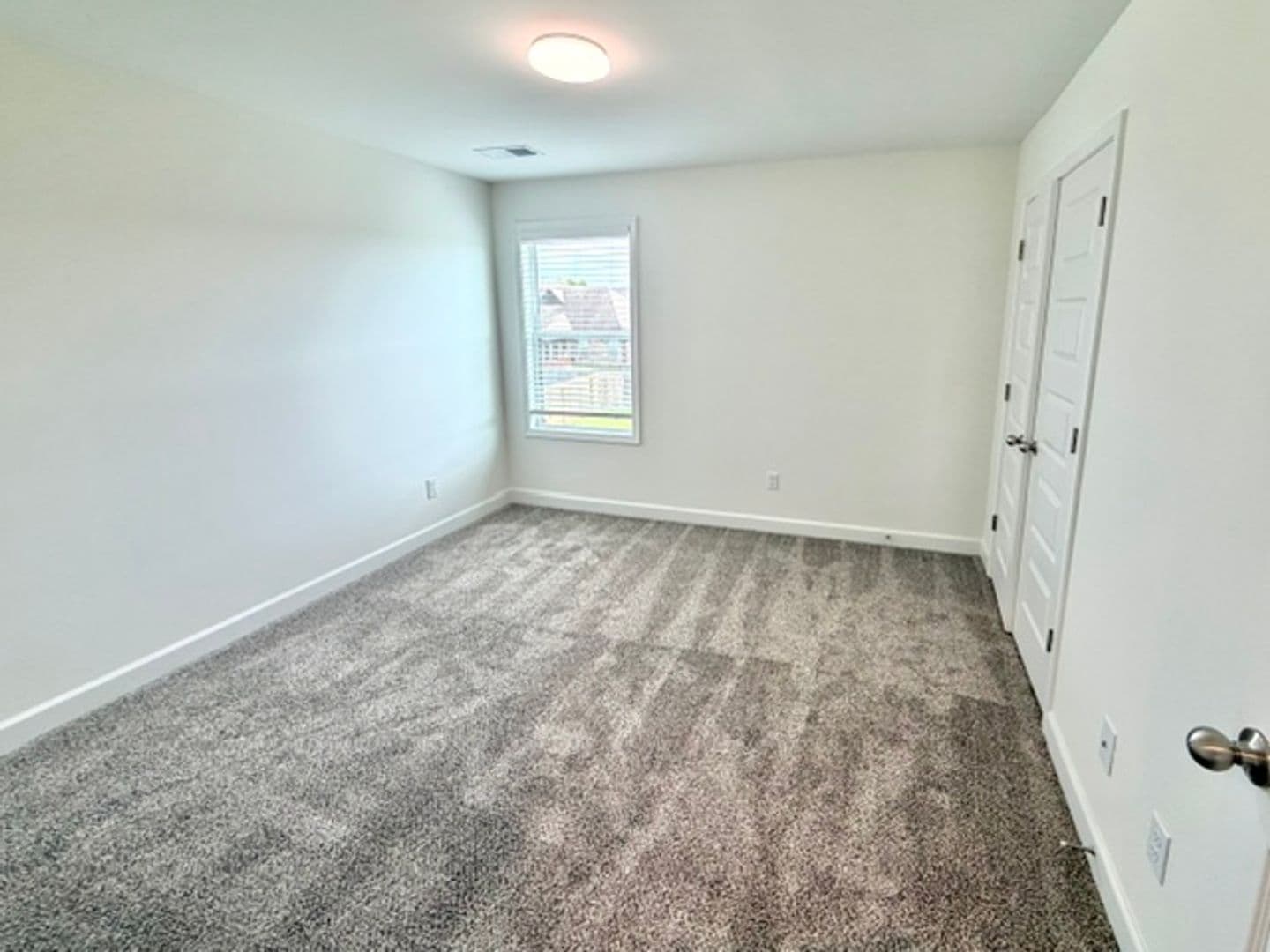 Somerville Apartment: 145 Summer Rose Ln