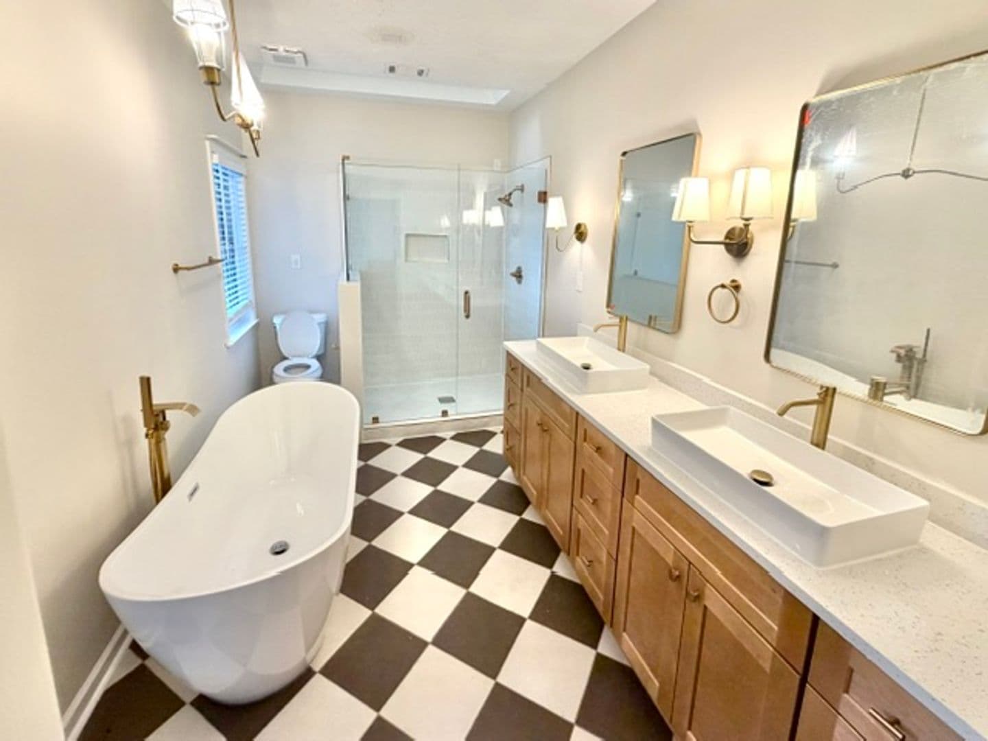 Lake Cormorant Apartment: 10696 Green River Road