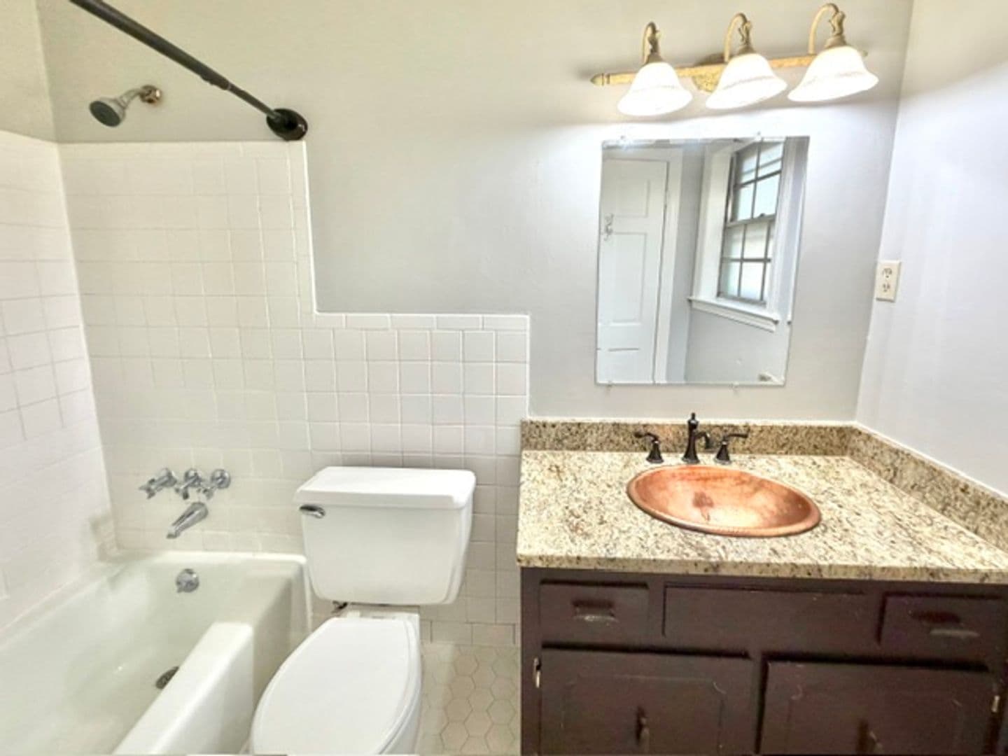 Bartlett Apartment: 5712 Robin Hop Lane