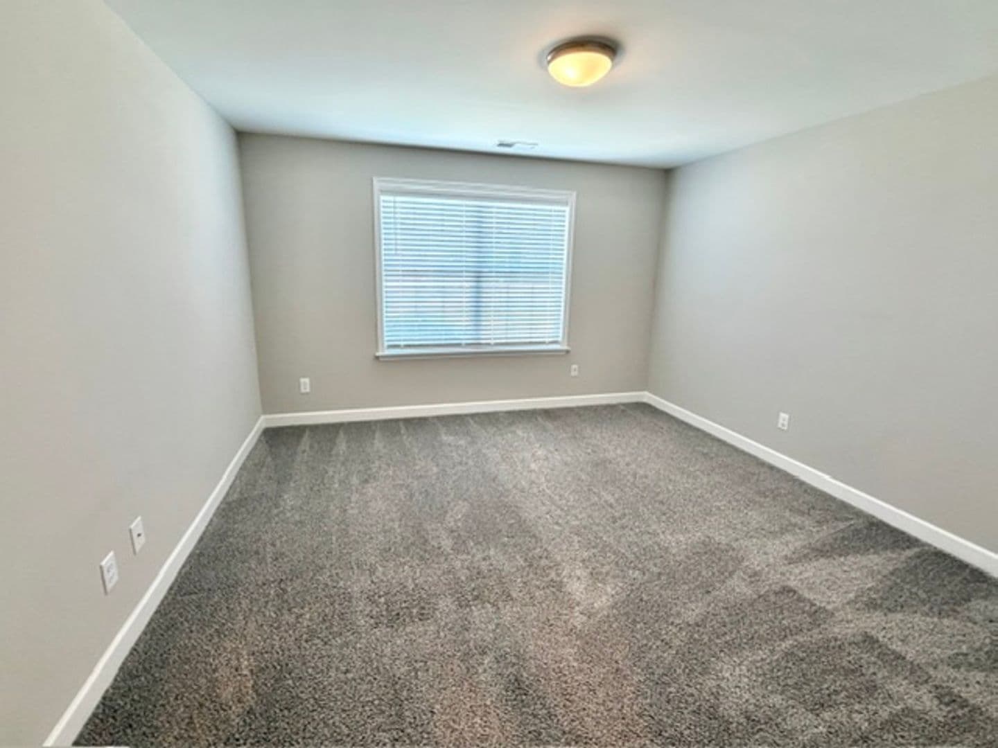 Somerville Apartment: 430 Azalea Dr.