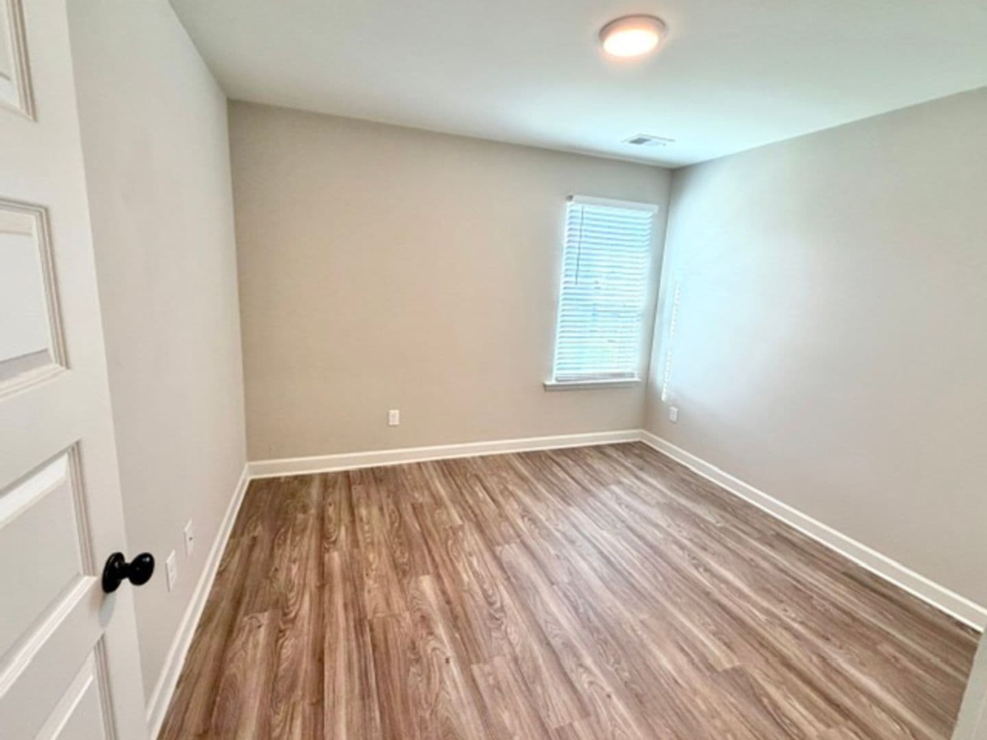 Southaven Apartment: 8615 Lana Drive