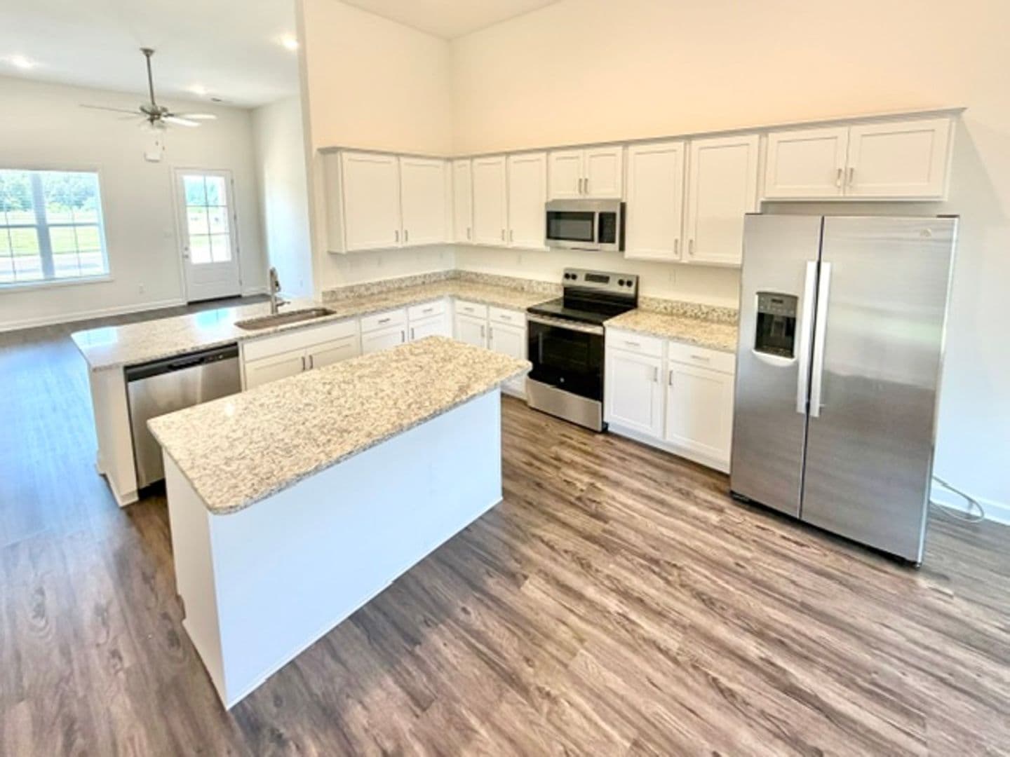 Somerville Apartment: 130 Primrose Lane