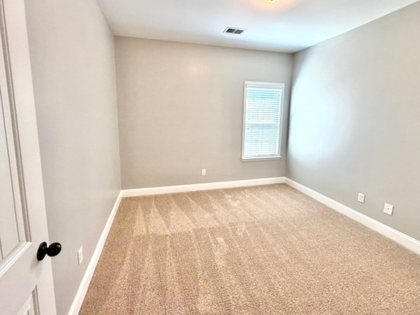 Southaven Apartment: 807 Magnolia Lane