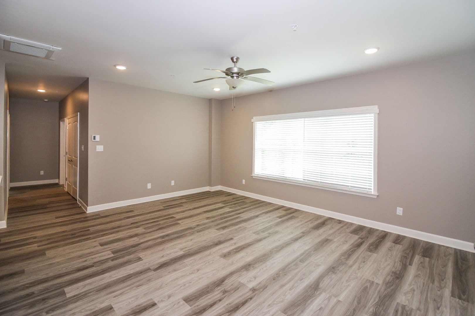 Olive Branch Apartment: 9455 Goodman Road