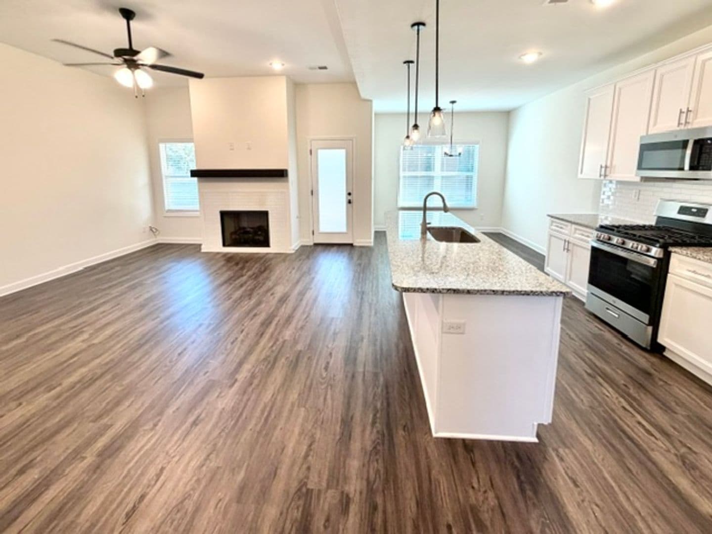 Byhalia Apartment: 551 Centerline Roper Loop