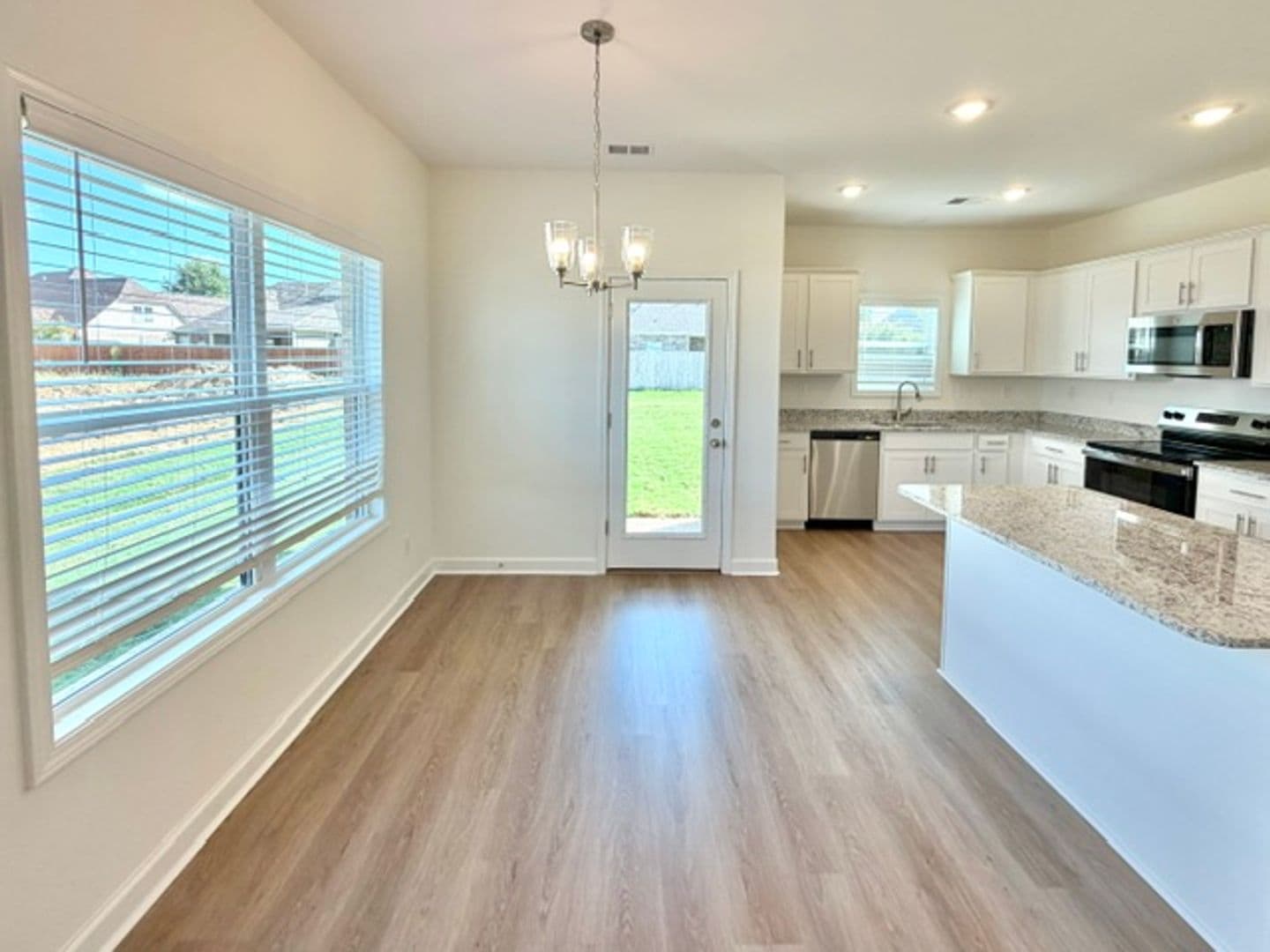 Somerville House: 105 Summer Rose Ln