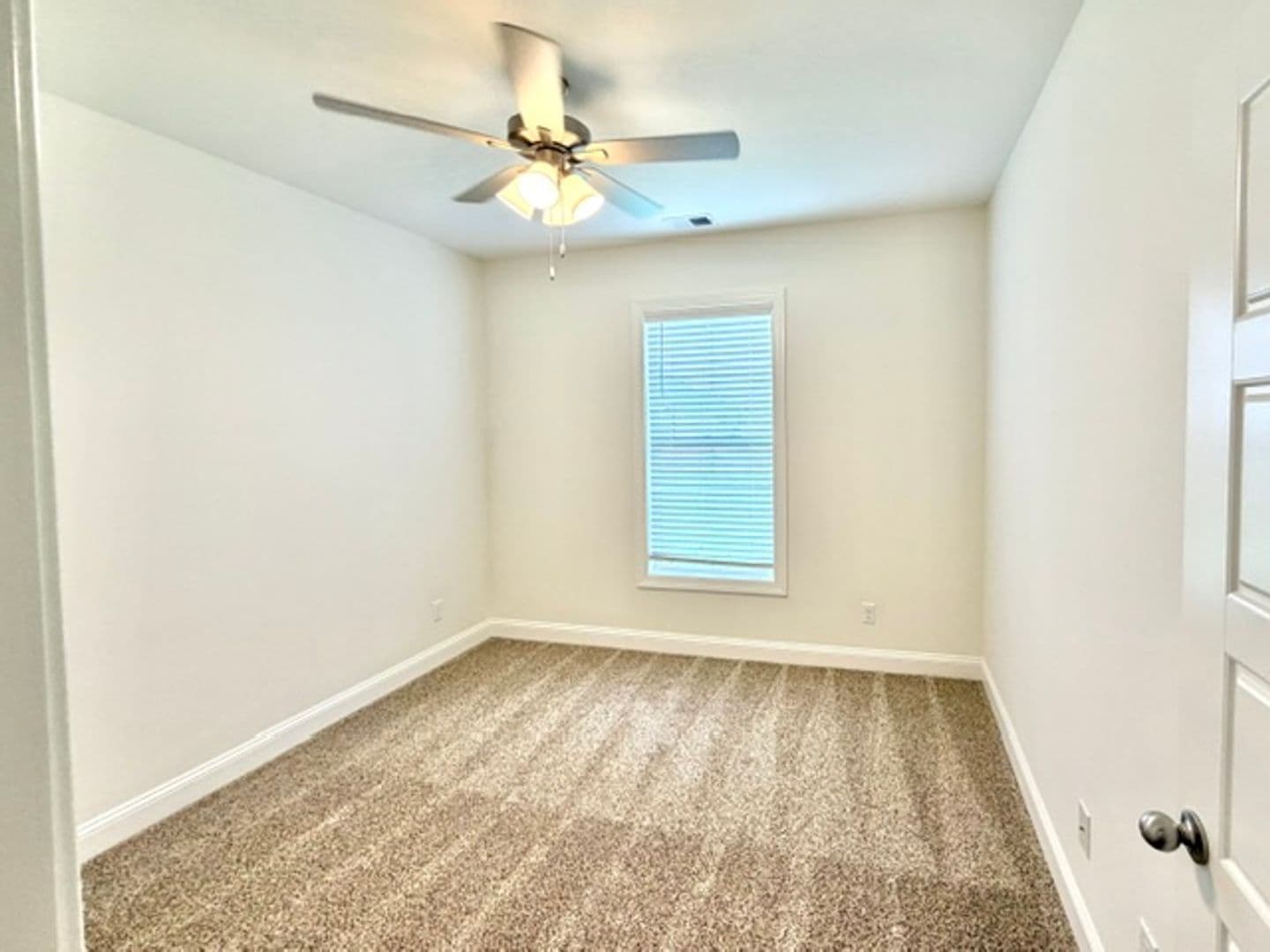 Olive Branch Apartment: 5317 Aylesbury Lane