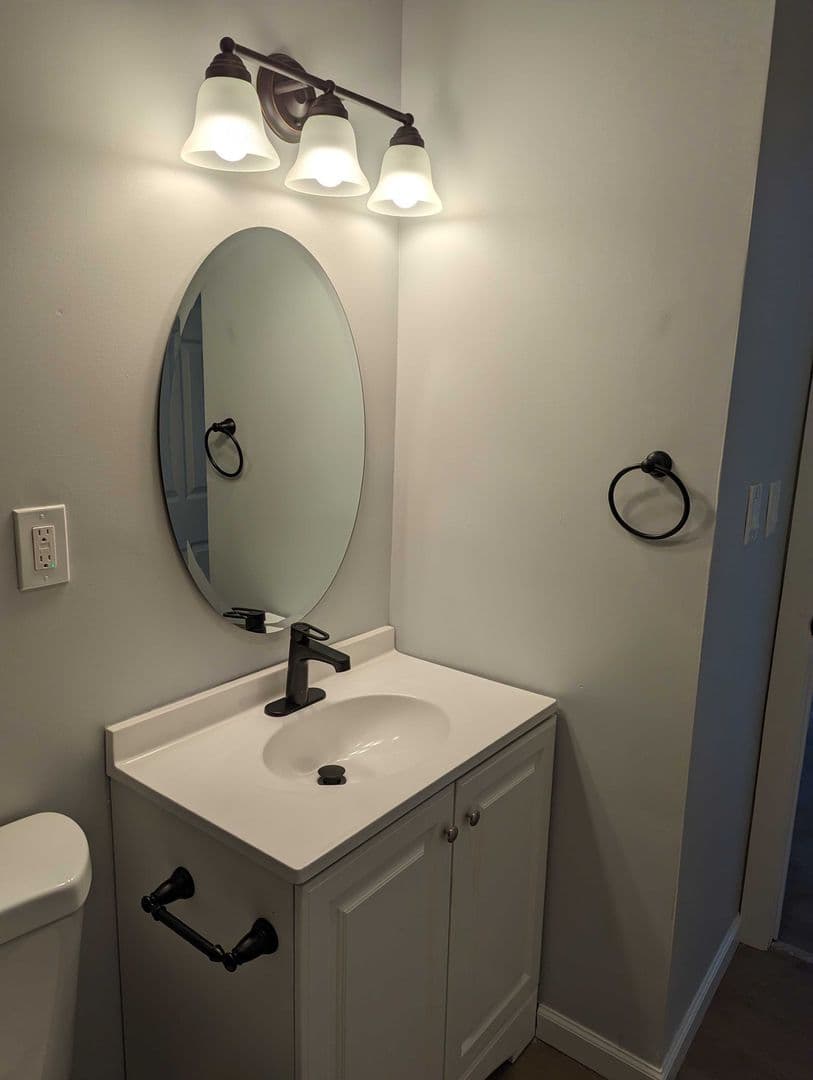 Syracuse Apartment: 205A Hawley Avenue