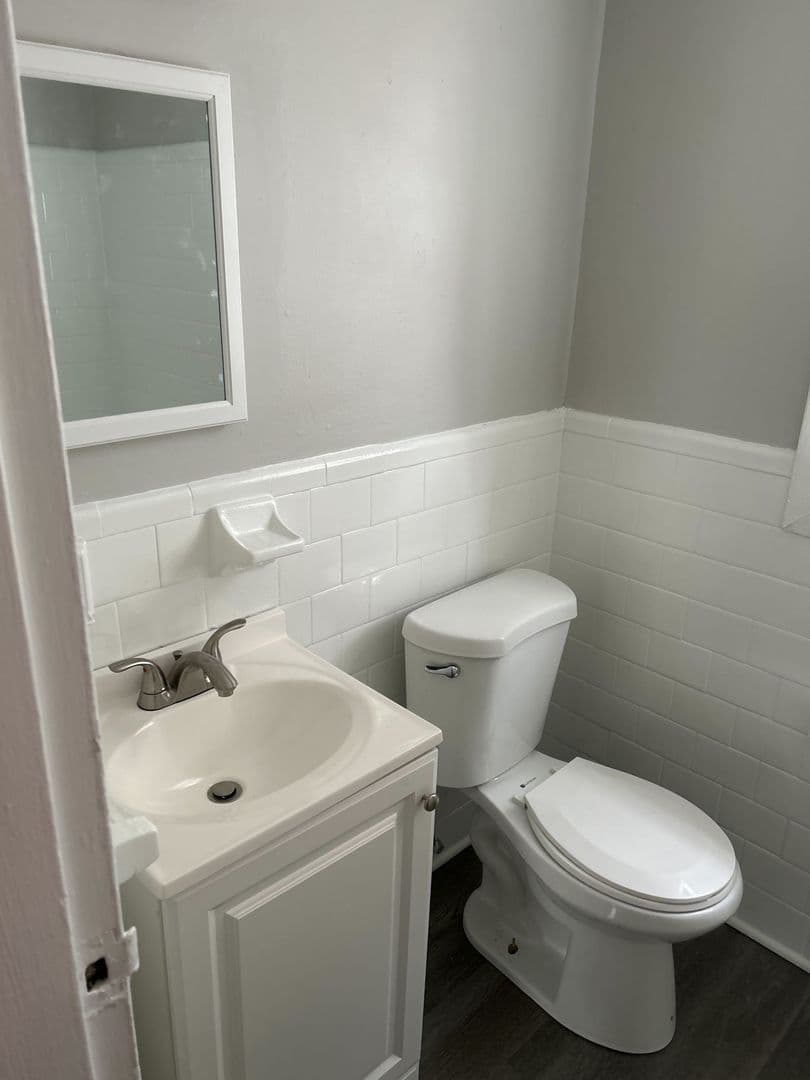 Syracuse Apartment: 300 Mains Ave