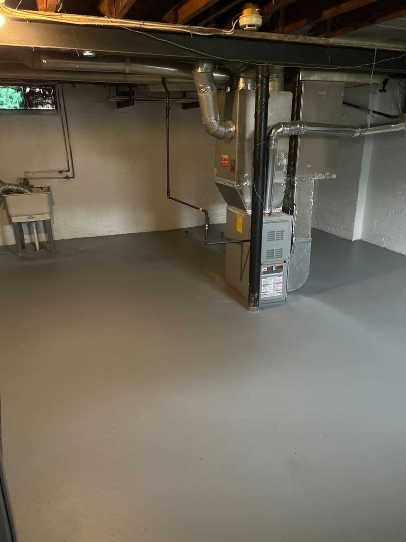 Syracuse Apartment: 300 Mains Ave