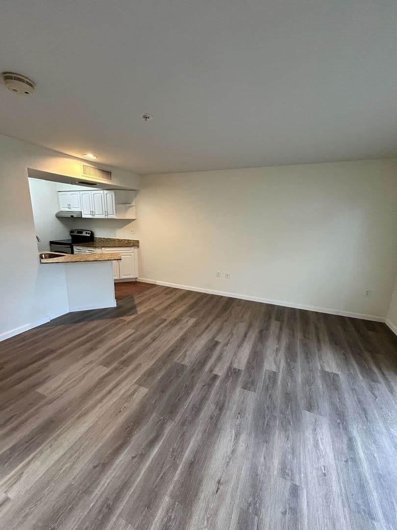Bridgewater Apartment: 530 US-22